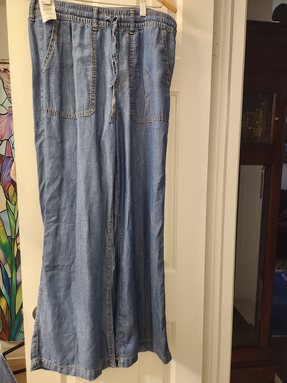 Torrid Light Wash Elastic Waist Denim Wide Leg Pants Size 00